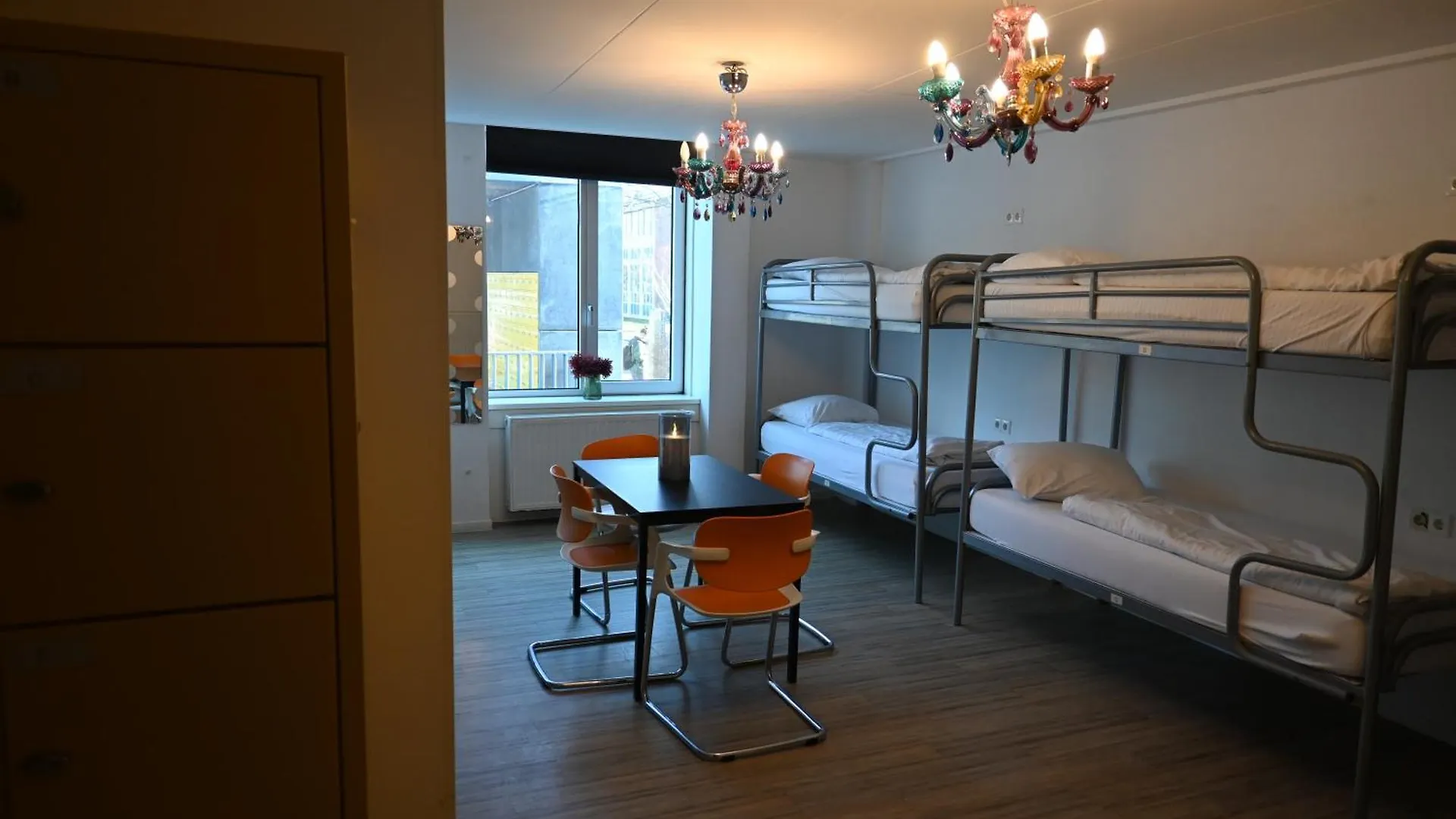 Dutchies Hostel Amsterdam Нидерланды