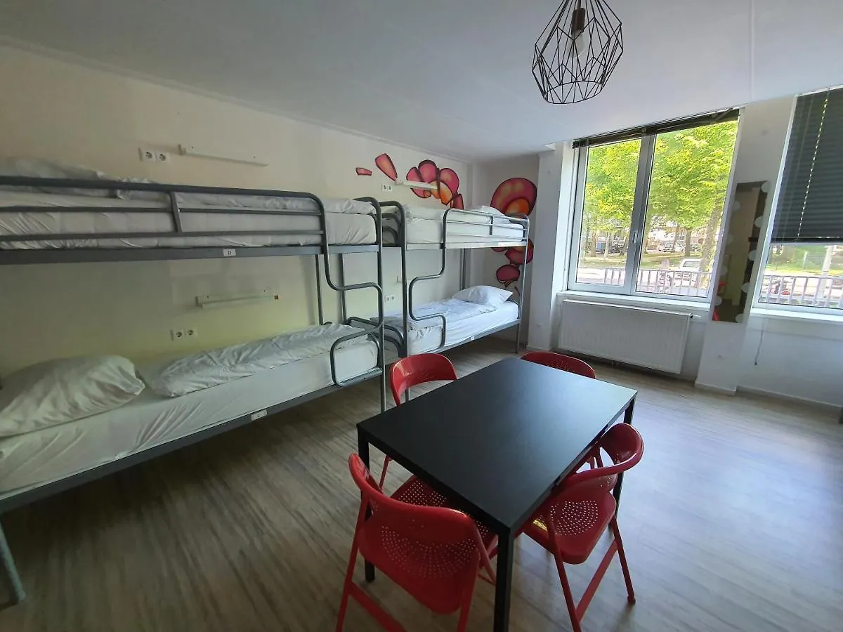 Dutchies Hostel Amsterdam