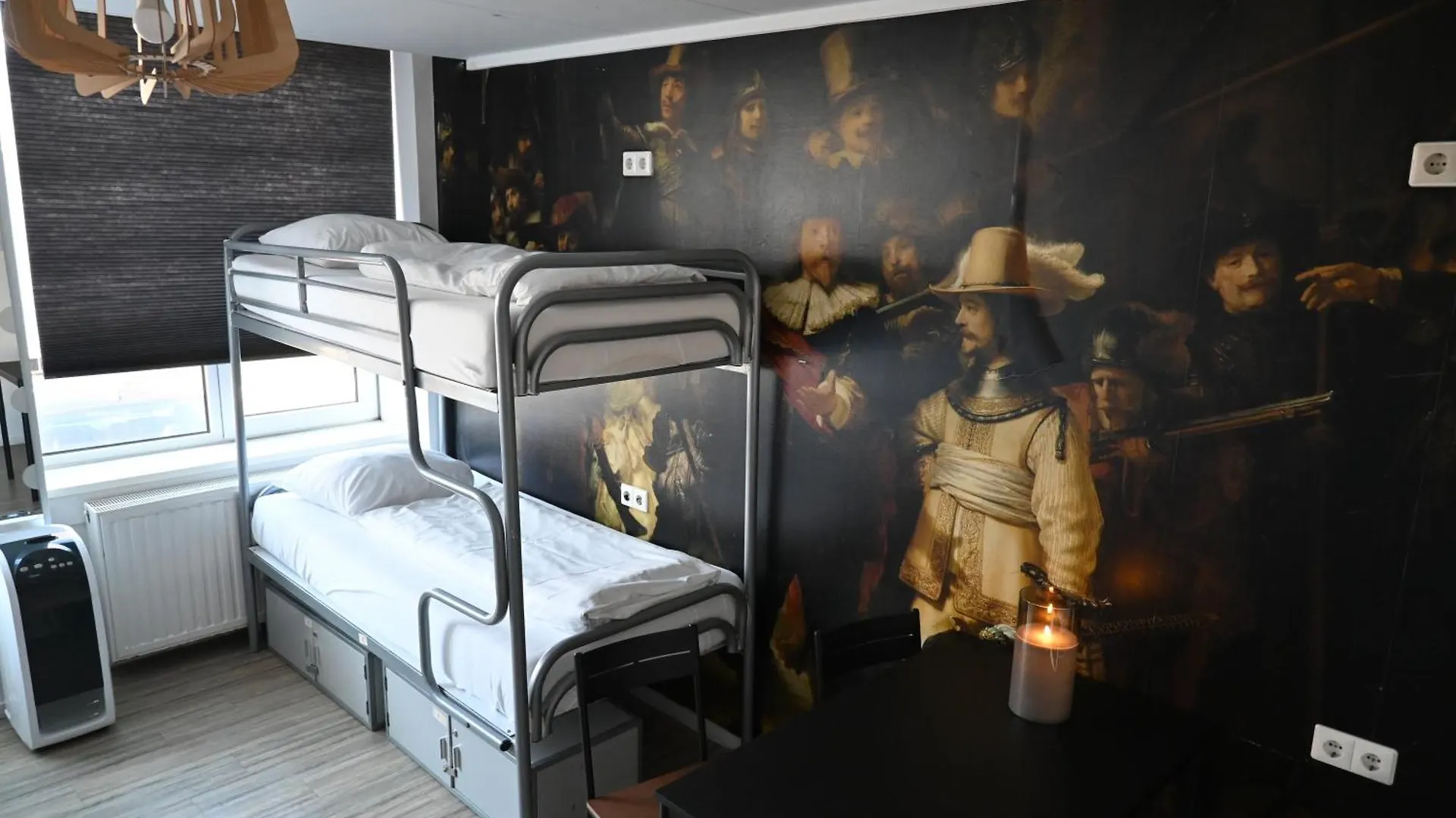Dutchies Hostel Amsterdam