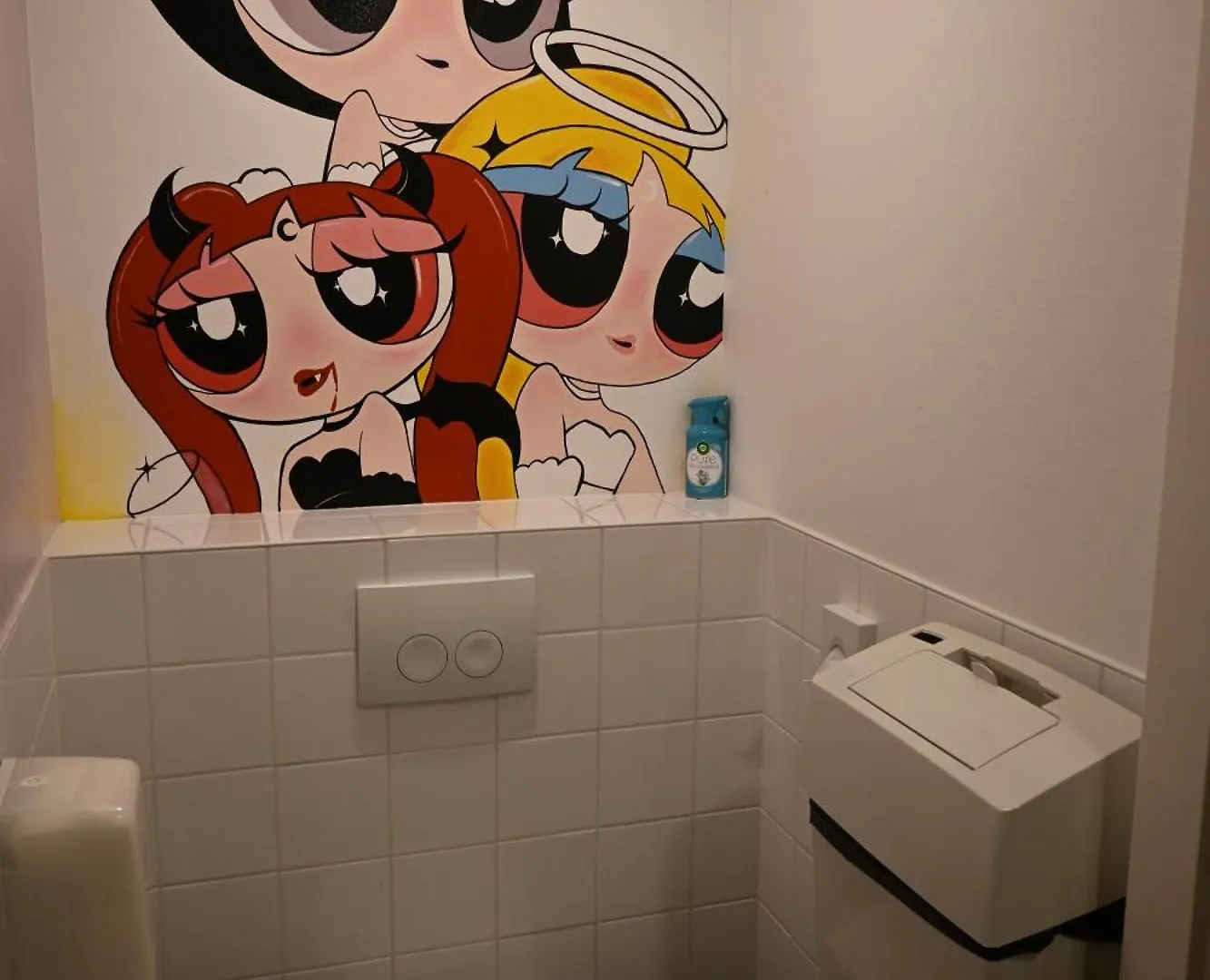 Dutchies Hostel Amsterdam