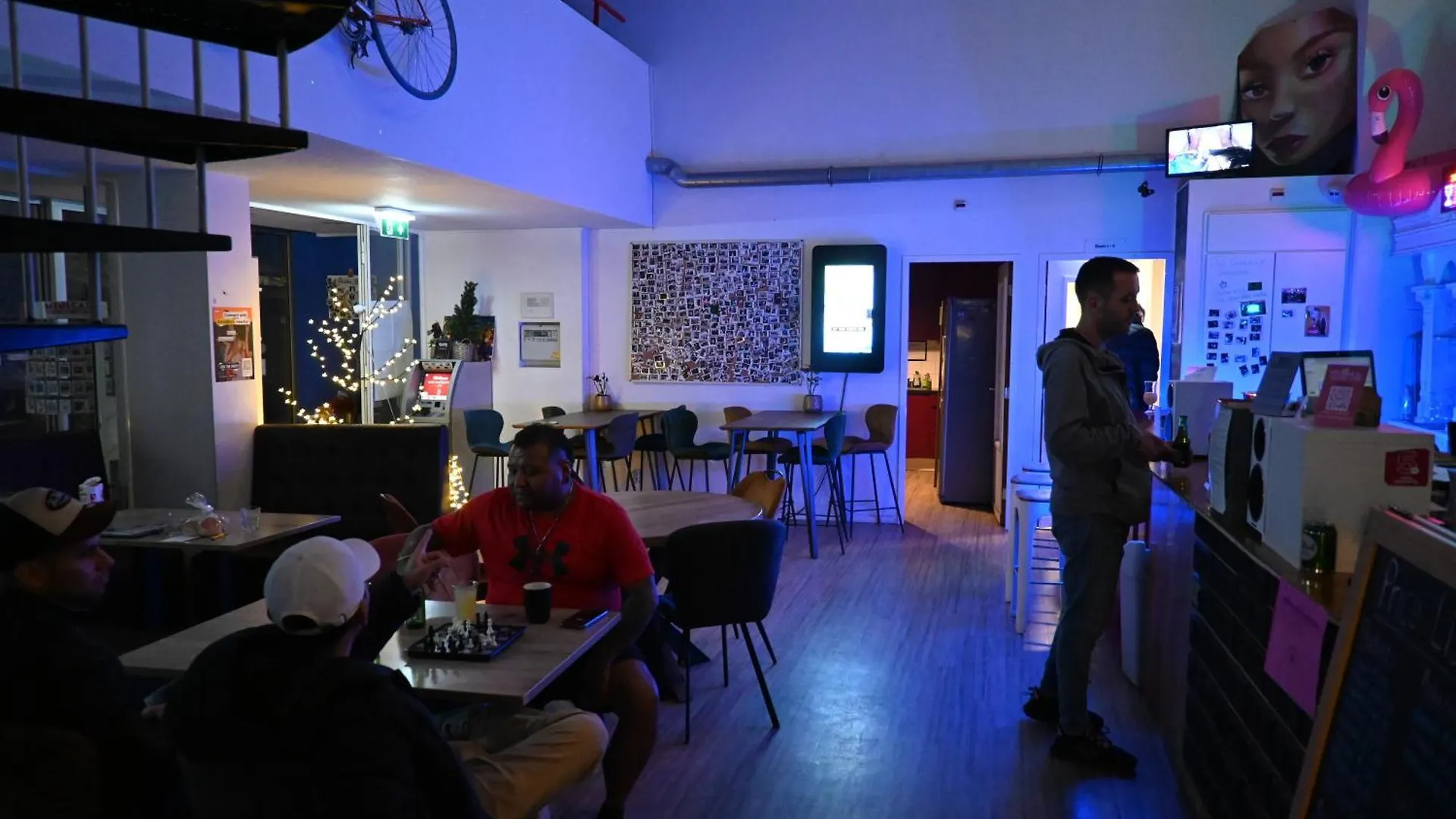 Dutchies Hostel Amsterdam