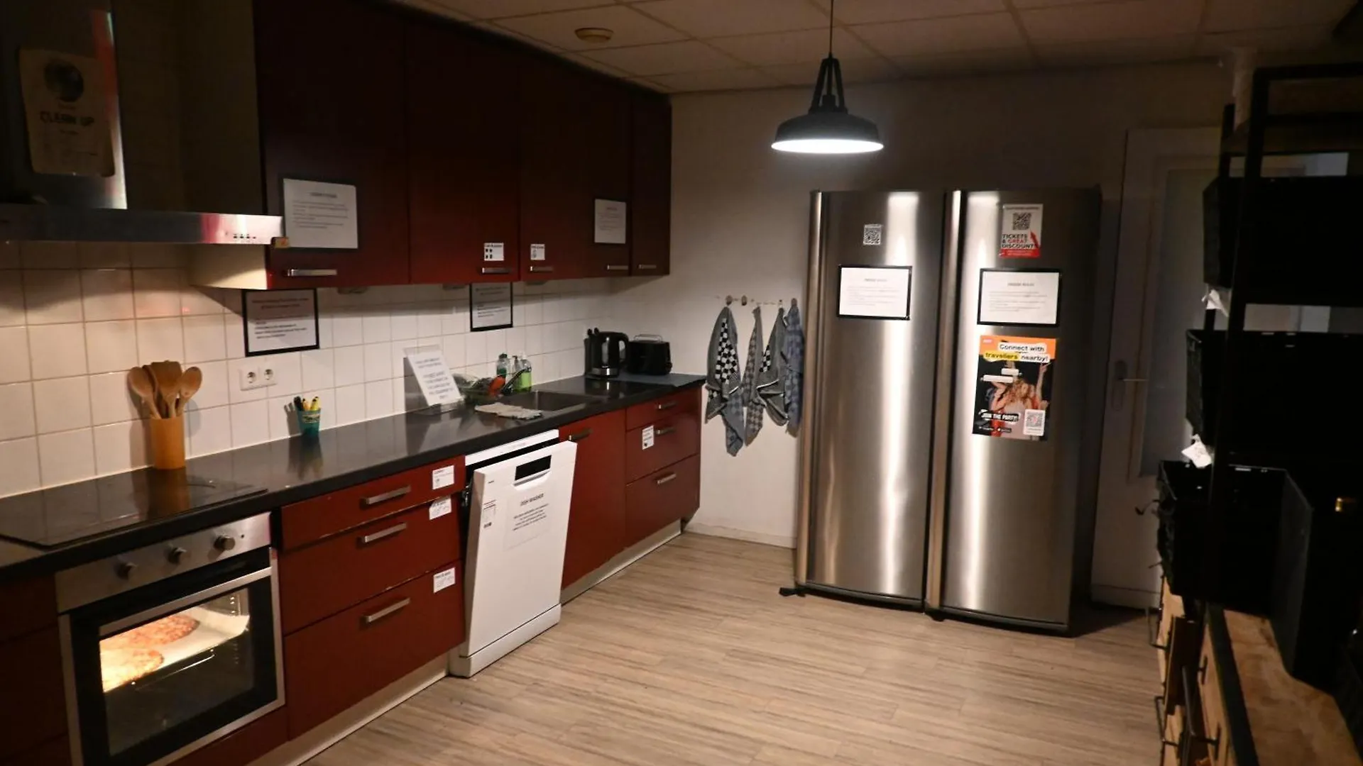 Dutchies Hostel Amsterdam