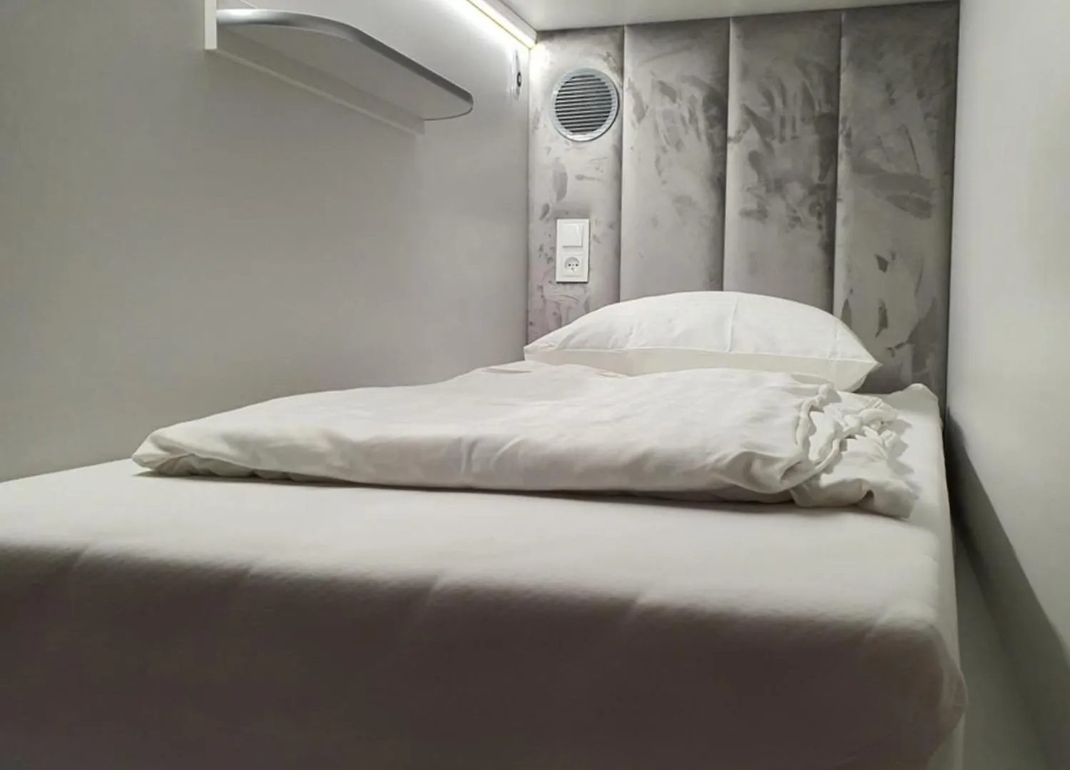 Dutchies Hostel Amsterdam