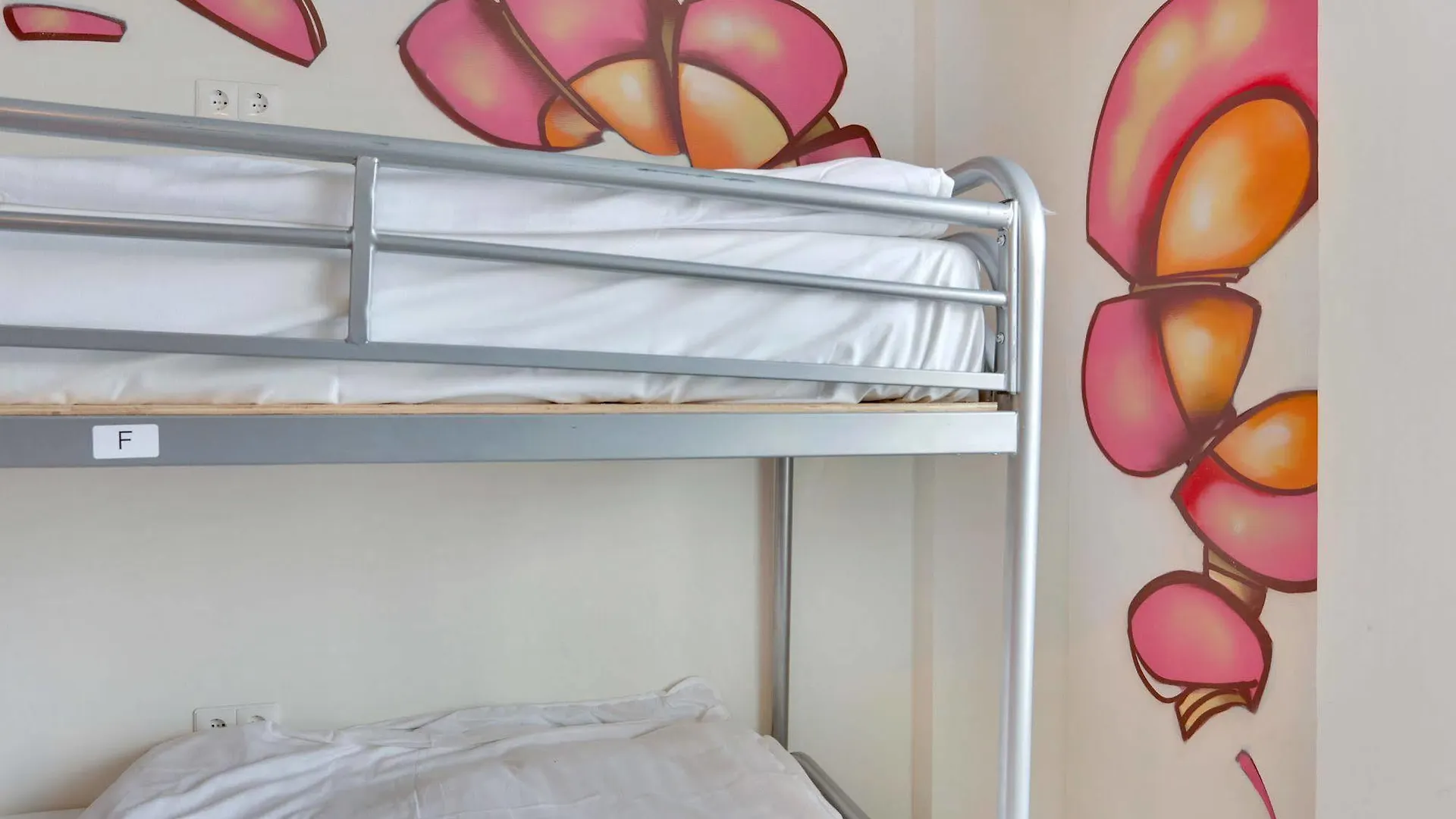 Dutchies Hostel Amsterdam Netherlands