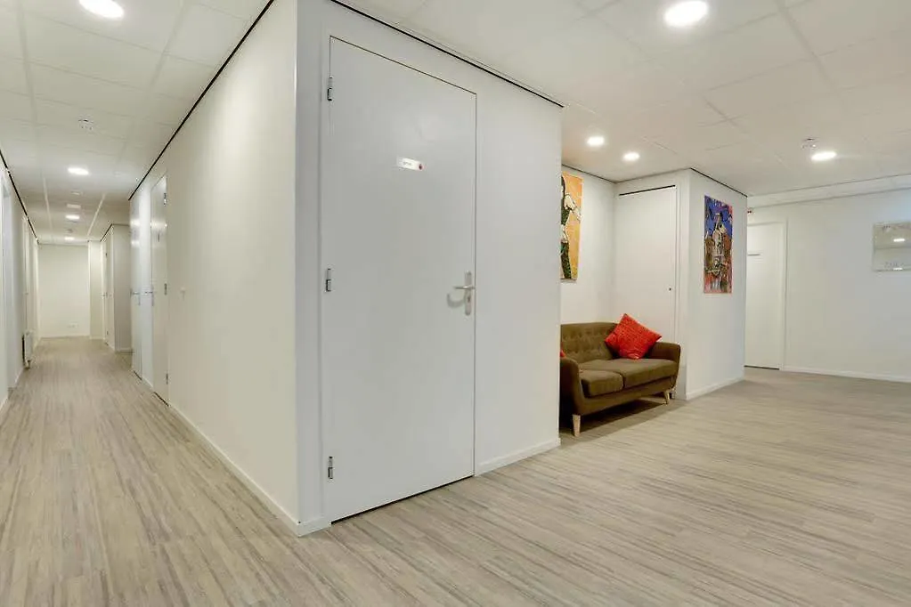 Dutchies Hostel Amsterdam